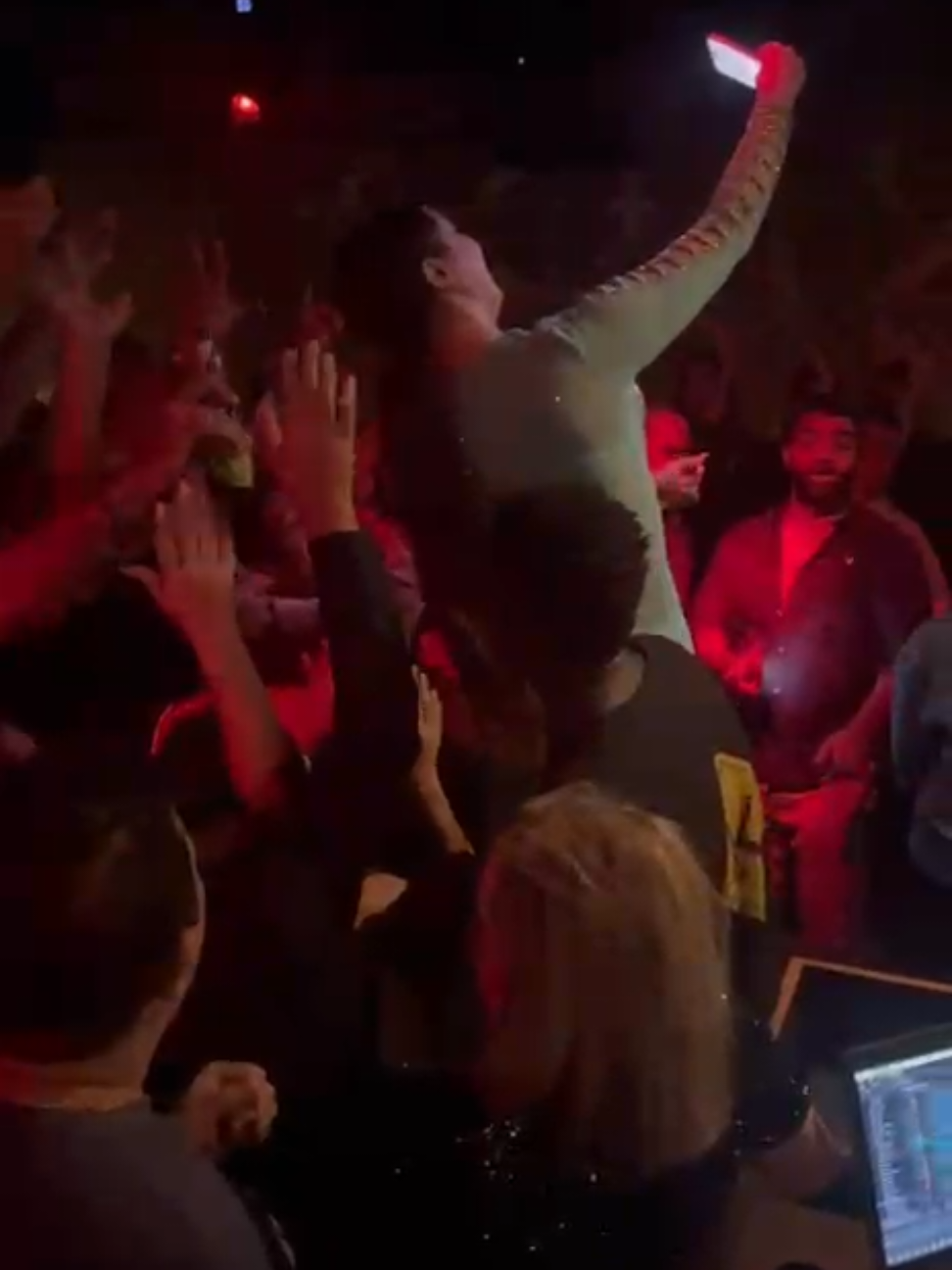 Ready for the weekend? Kaya is waiting for you! 🍸✨ Enjoy the flavors, music, and vibes you love. #KayaRestobar #WeekendMood #CairoEvents #SipAndSavor #JoinTheVibe