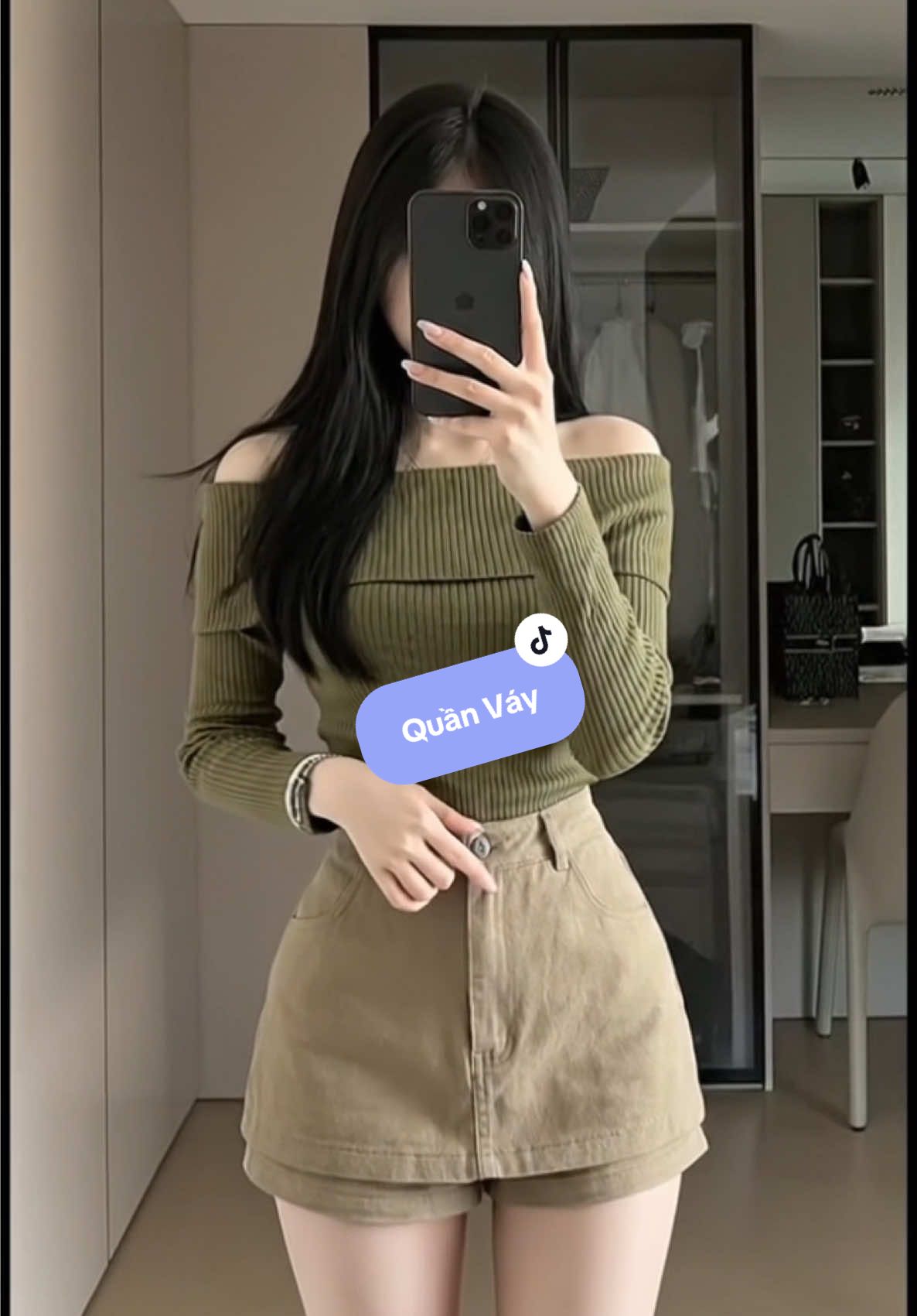 Tui lên cực phẩm cho mấy Bà đây. Em Quần Váy này của nhà MihoHouse sịn sò, chất vải cầm nặng tay, kiểu dáng ta nói mê. Sắm liền đi mấy Bà #phoido #myoutfit #doxinhmoingay #quannu #mihohouse 