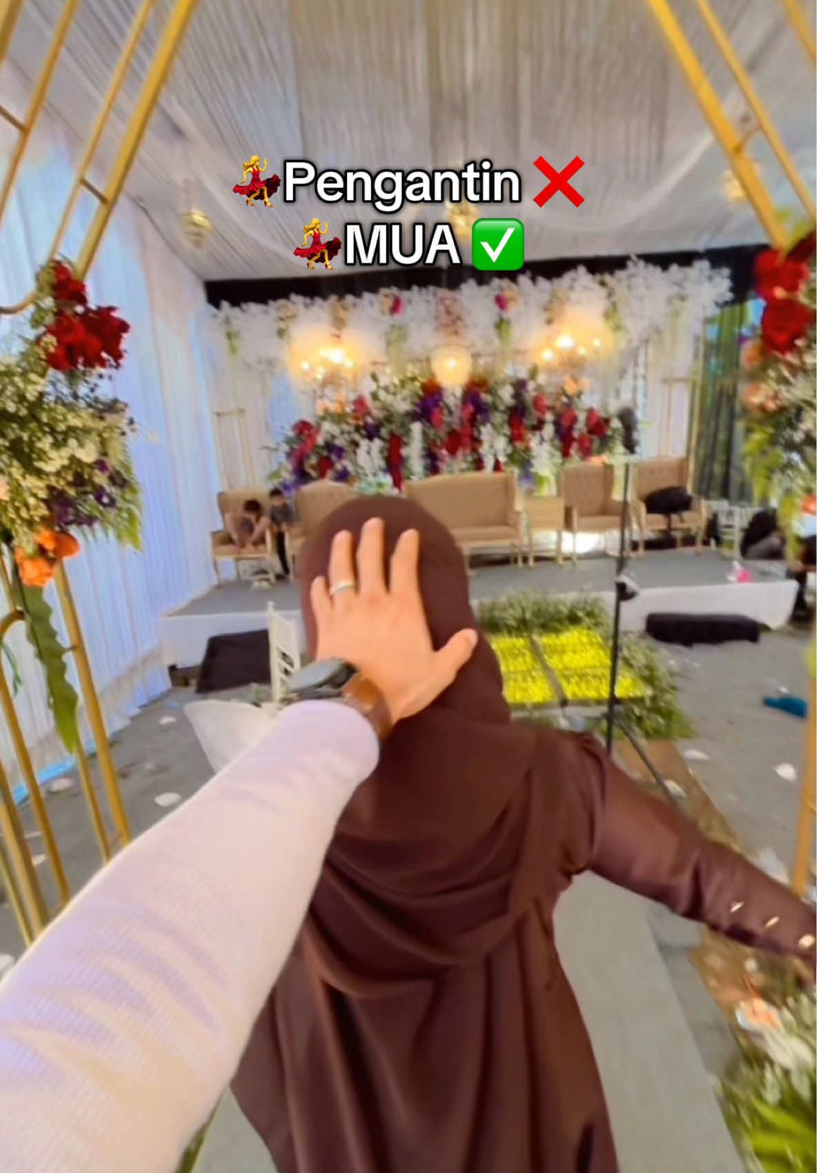 Gini bukan sih trend pegang kepala 😂#fypシ゚viral #masyaallahtabarakkallah #fypシ゚viral 