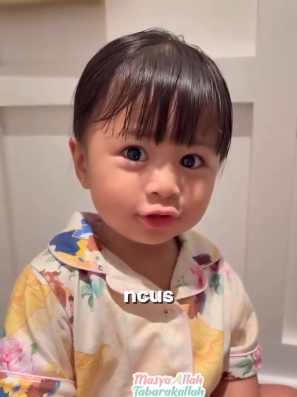 Dikit lagi bisa diajak podcast nih ama 🤏 #lily #ranaima #raffinagita1717 #ranaimamalikaraudiaandara #itsyourmood 