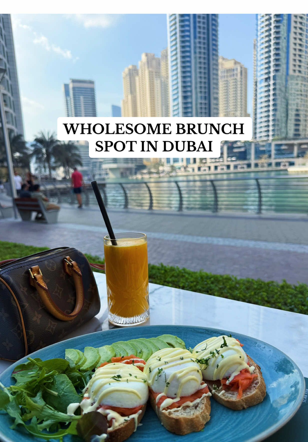 So peaceful 🤭🫶🏻 can’t beat brunch overlooking Dubai Marina.  📍Oliva, Dubai Marina. #dubaimarina #dubailife #fyp #brunchideas #wholesomecontent 