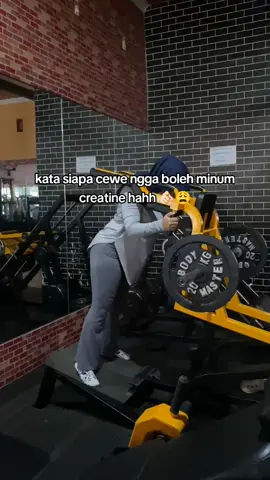 padahal kalo minum creatine semangat auto menggebu gebu  #gym #creatine #danapelajar #musclefirts 