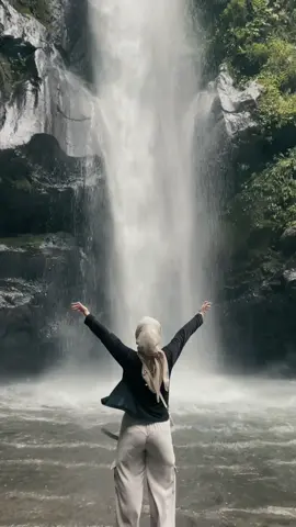 Magelang secakep ini sayang kalo ga di kunjungi🤍🤍 #airterjunkedungkayang #waterfall #magelang24jam #capcut #fyppppppppppppppppppppppp 