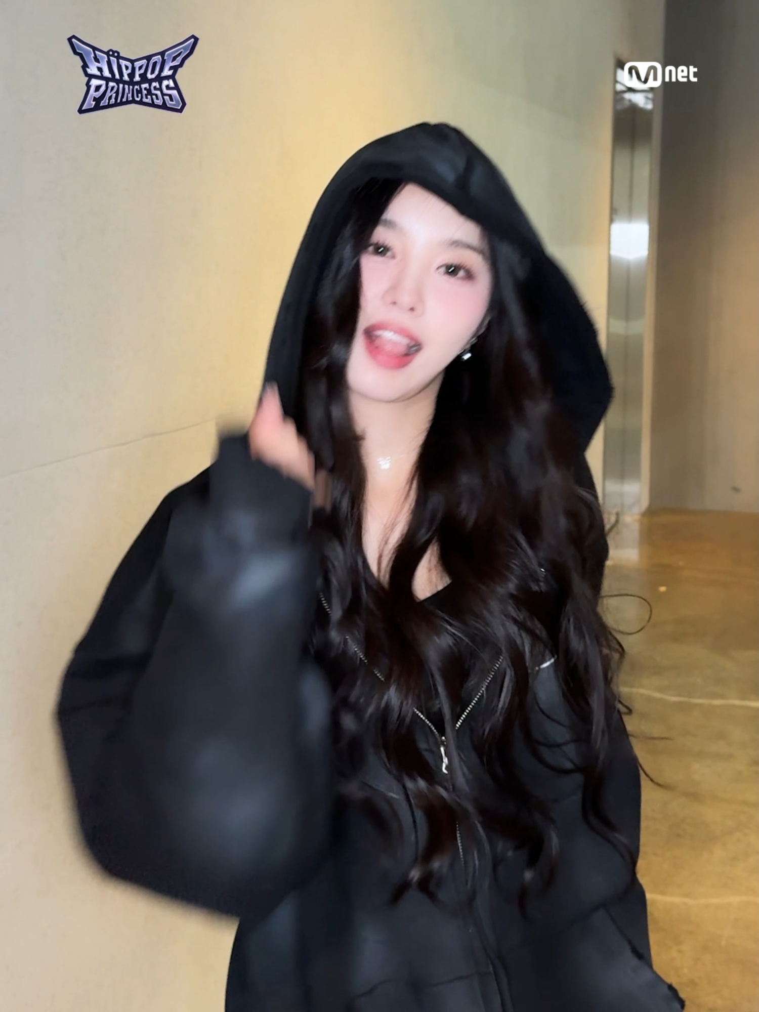 이 맘 전할래💗 #힙팝프린세스 この思い伝えたい💗 𝙈𝙖𝙠𝙚 𝙮𝙤𝙪𝙧𝙨𝙚𝙡𝙛. 𝙈𝙖𝙠𝙚 𝙢𝙮𝙨𝙚𝙡𝙛. 새로운 아이덴티티 ‘HIP POP 그룹’의 탄생 〈언프리티 랩스타 : 힙팝 프린세스〉 매주 (목) 밤 9시 50분 Mnet 본방송 - 𝙈𝙖𝙠𝙚 𝙮𝙤𝙪𝙧𝙨𝙚𝙡𝙛. 𝙈𝙖𝙠𝙚 𝙢𝙮𝙨𝙚𝙡𝙛. 新しいアイデンティティ「HIP POPグループ」の誕生 〈Unpretty Rapstar : HIP POP Princess〉 毎週 (木) 22:02〜 U-NEXT配信 - 𝙈𝙖𝙠𝙚 𝙮𝙤𝙪𝙧𝙨𝙚𝙡𝙛. 𝙈𝙖𝙠𝙚 𝙢𝙮𝙨𝙚𝙡𝙛. The birth of a new identity: the ‘HIP POP group’ 〈Unpretty Rapstar : HIP POP Princess〉 Every Thursday at 9:50PM on Mnet Plus #힙팝프린세스 #HipPopPrincess #엠넷 #Mnet #HipPop #힙팝 #ヒポプリ #남유주 #ナムユジュ #NAMYUJU