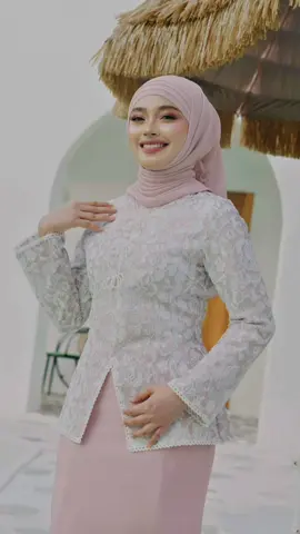 Qiesya Kurung in Rose Pink 😍 Terus nampak keayuan & kecomelan Rina bila pakai design Qiesya Kurung ni . simple tapi bagi looks princess gitu . Korang bleh grab cepat2 tau design ni 😍 #Talea #qiesyakurung 