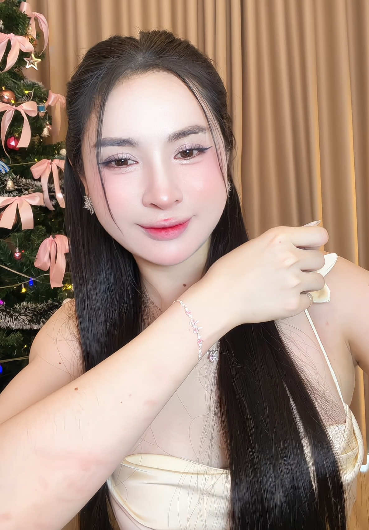 Đẹp quá các mom 🌈 ♥️#baokhanhjewelry #minmetbay #viral #xuhuongtiktok #xuhuongtiktok2025  