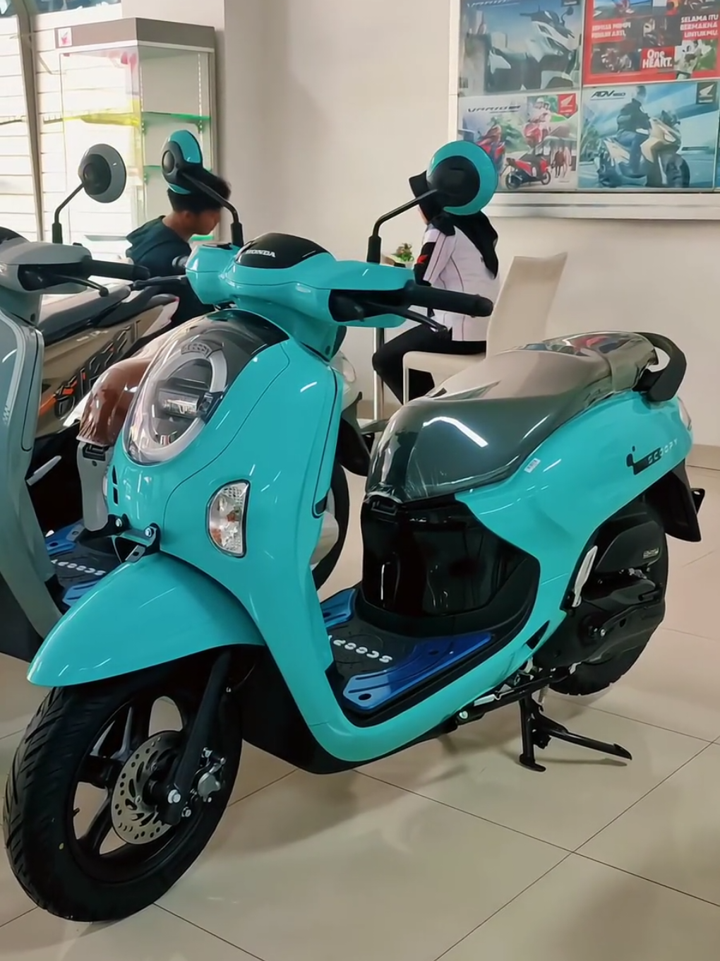 New Scoopy Fashion Mint,  info Kredit/Cash hubungi bang Ari 08997371111 .  Area: Ngawi, Madiun, Magetan, Caruban, Ponorogo,  #Scoopy #Honda #Ngawi #Madiun 