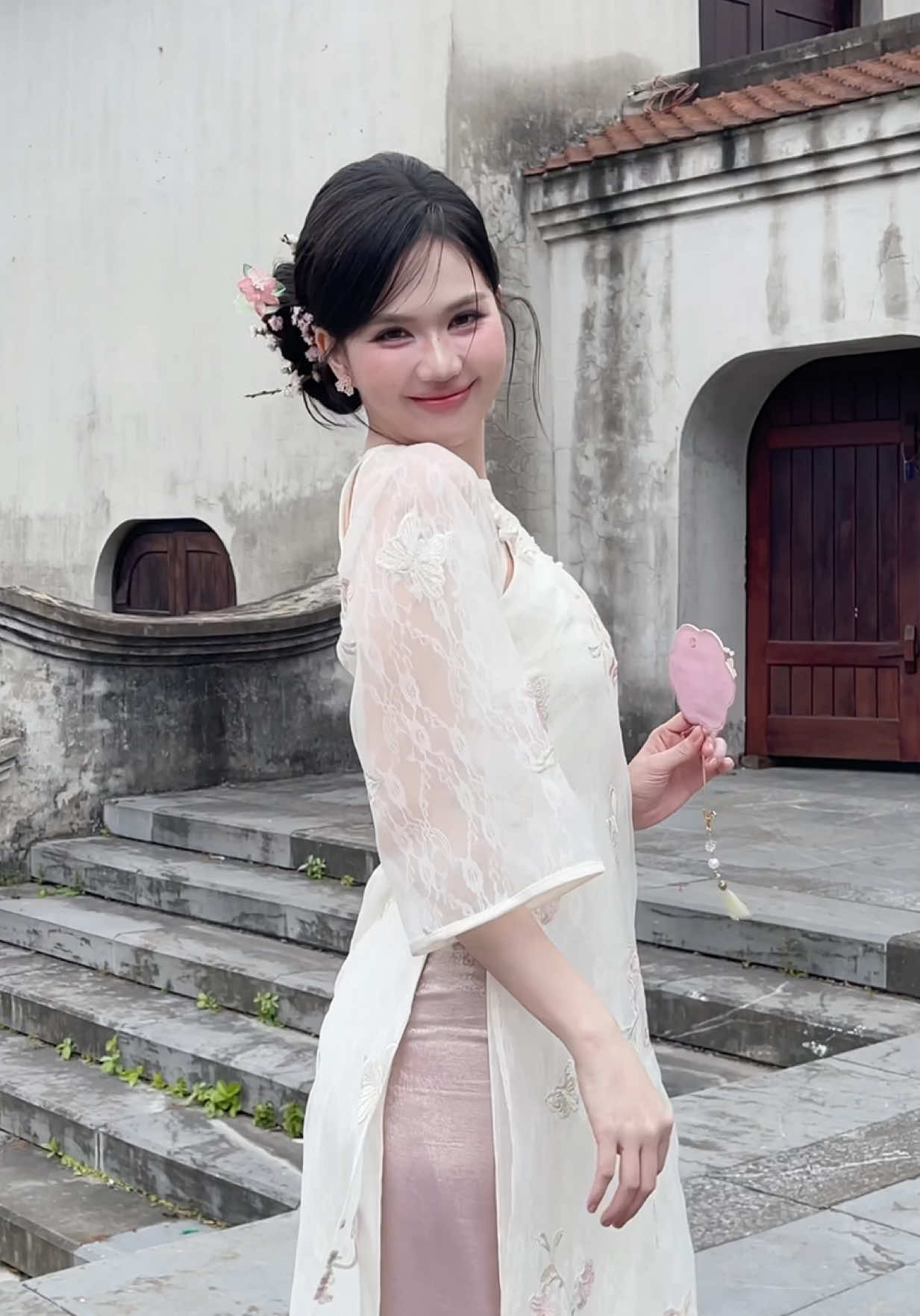 Cậu Ba thấy em mặc áo dài của @FLANE có đẹp không 🥰🥰 #FLANE #AoDaiTet2026 #xuhuong #ngoctrinh #ngoctrinh89 