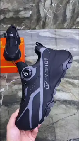 DANRRIO.COM🛍#sneakers #leathershoesformen #DANRRIO #luxury #leathershoes #businessman #christmasgift #ootdmen #usa🇺🇸 #highqualityshoes #mengifts #oldmoneyaesthetic #satisfying #boardshoes #fashionable 