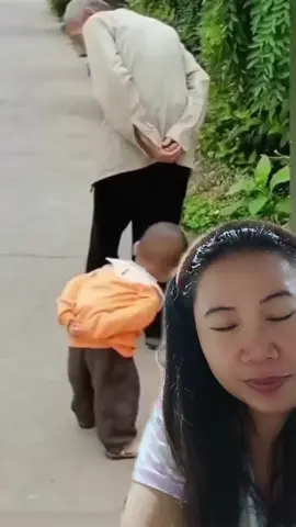 #duet with @Most Funniest videos #video  Cute ng mg lolo🤩😃😃😃 #duet #funnyvideo 