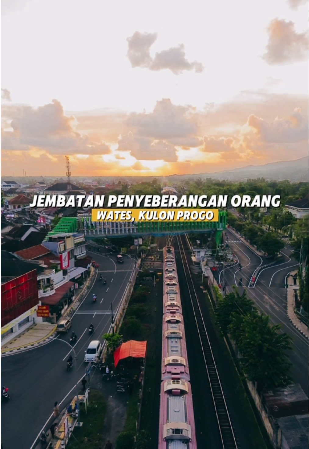 Kulon Progo bakal punya JPO nih, tepatnya di utara stasiun  Wates🤩 siapa yang udah gak sabar buat nyobain lewat sini? kayaknya bakal jadi spot liat sunset + stasiun wates😭🤩 . 📍JPO Wates✨ . #jpowates#jembatanpenyeberanganorangwates#explorekulonprogo#kulonprogo#fyp