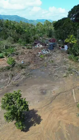 40 rumah hilang ditelan banjir dalm musibah bnajir Aceh dan longsor di dusun Pintu Rimba, desa Pantan Kemuning kecamatan Timang Gajah Bener Meriah #banjir #aceh