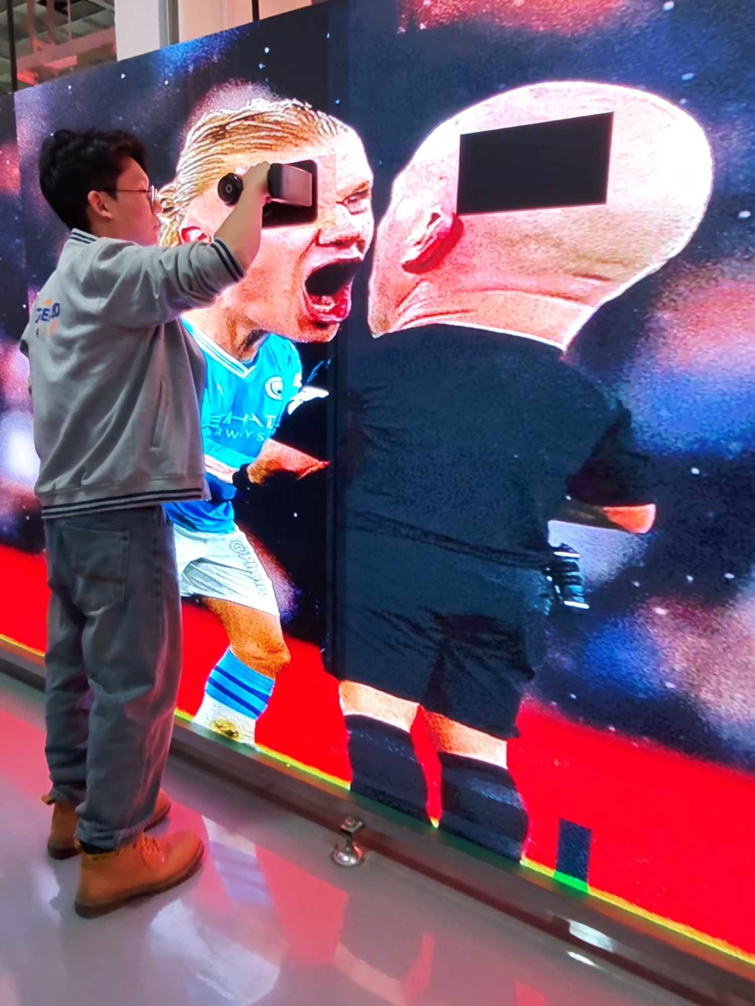 Did you recognize Haaland?#ledtors #ledwall #eagerled #leddisplay #foryou #football #Haaland