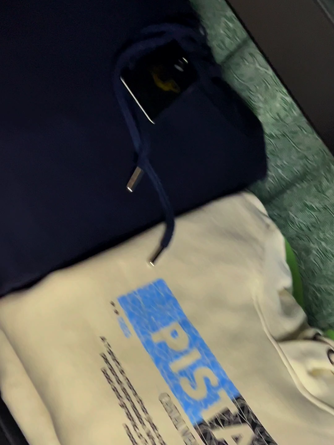 সলিড কালারের প্রিমিয়াম হুডি, ৫ টি ভিন্ন কালারে🤍🖤💙💚❤️ #premiumhoodie #winter #hoddies #viral #newone #PISTAR #wintervibes