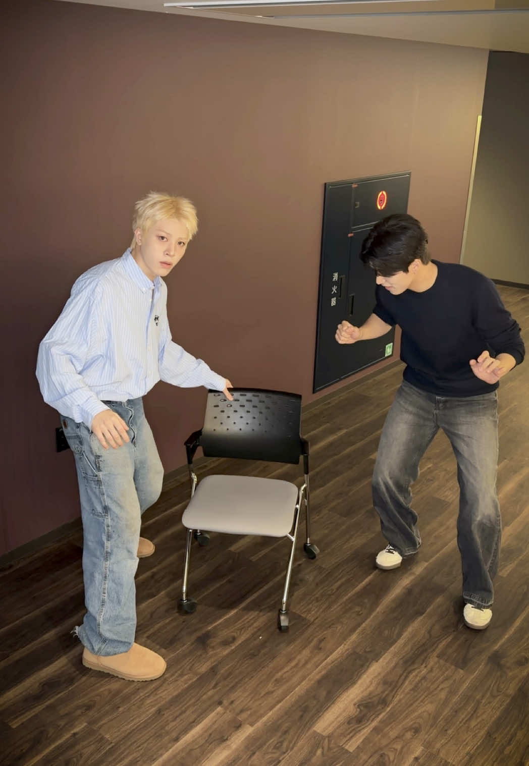 Chair & Bass 🪑 #TREASURE #트레저 #PARKJEONGWOO #SOJUNGHWAN 