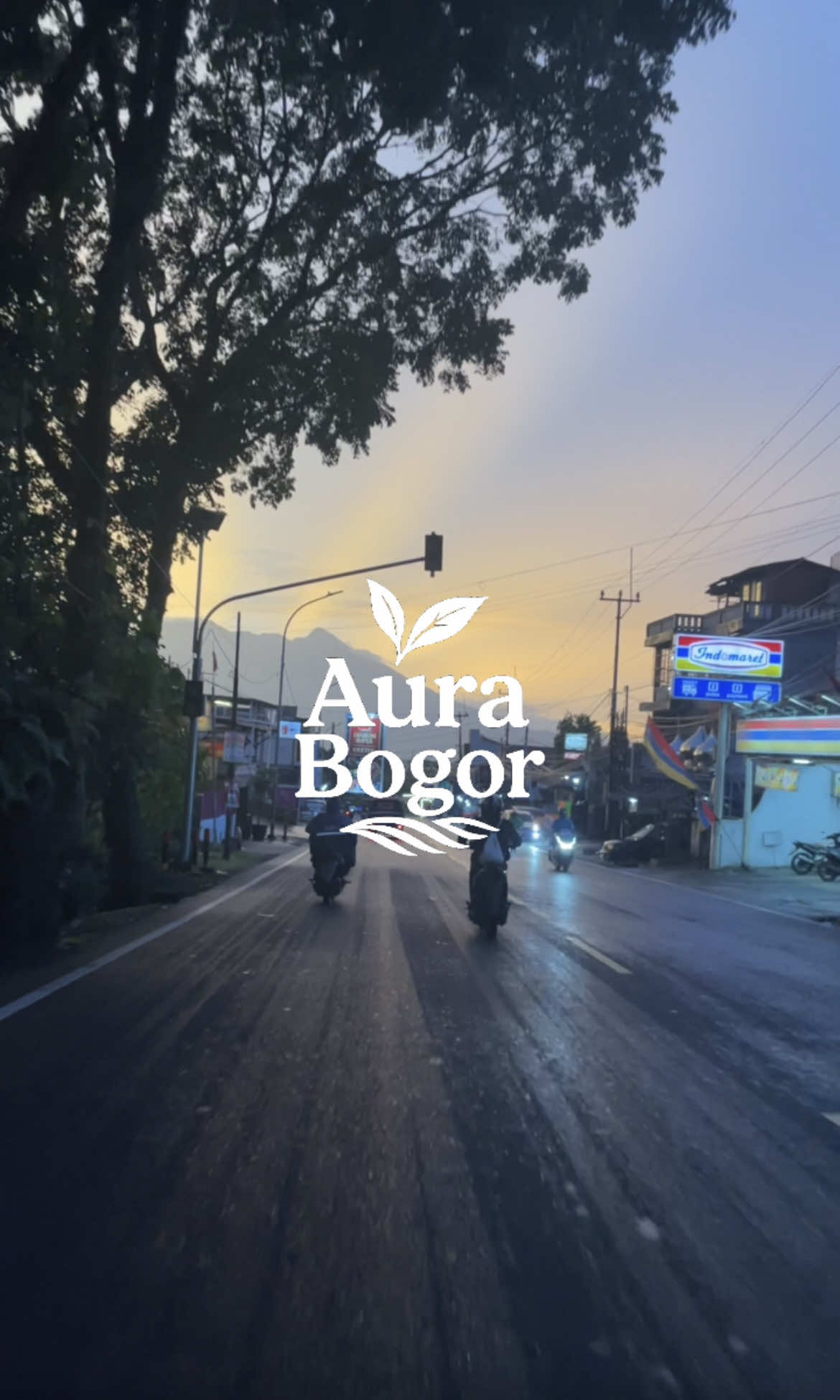 Bagian 70 | gunung salak sedang konser 🙌🏻🍃 #bogoraura #puncak #puncakbogor #alternatifpuncak #jalurpuncak 