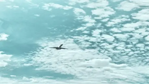 刚刚落地便爆炸起飞，这架飞机为何在“安全”滑行中炸裂？#空难 #空中浩劫 