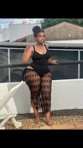 Always better in black 🥷🏽💐#fypシ #tiktoksouthafrica🇿🇦🇿🇦 #botswana🇧🇼tiktok #limpopotiktok #avrilmasa 