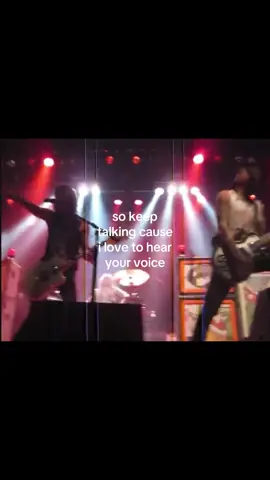 #piercetheveil #keeptalkingcauseilovetohearyourvoice #ptv #yeahboyanddollface #lyrics 