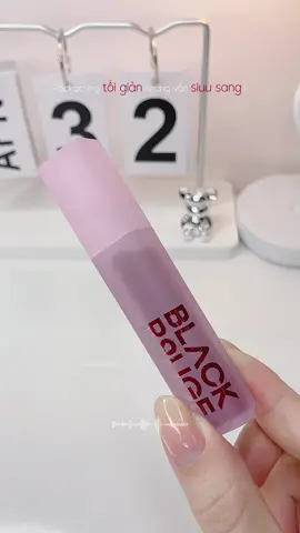 Ưiiii cái màu đỏ nó đẹp xỉu lun á trời , Noel với Tết mà ai chưa có ẻm thì săn ngay đi , màu này đang 🔥 hàng đó ... 🍁🥀#unboxing #viral #review #fyp #blackrouge