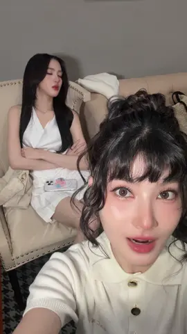 ตื่นได้แล้ววว @แป้งจี่ชอบกินเคบับ  #blejie #clairebell  #minepeople 