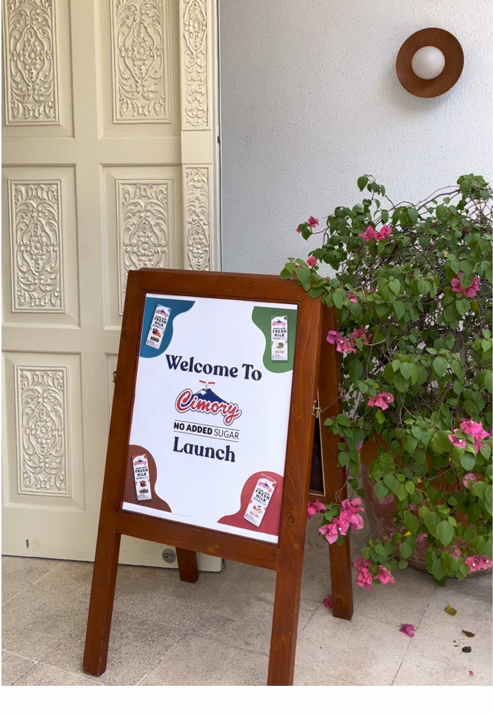 Healthy lifestyle gak harus ribet 🤫 Cimory Milk with No Added Sugar siap jadi comfort drink barumu 🤩 Tinggal minum, enak, no added sugar, lactose-free, banyak rasa! 🤍 Klik keranjang sekarang 🛒 #SkipGulanyaBanyakRasanya