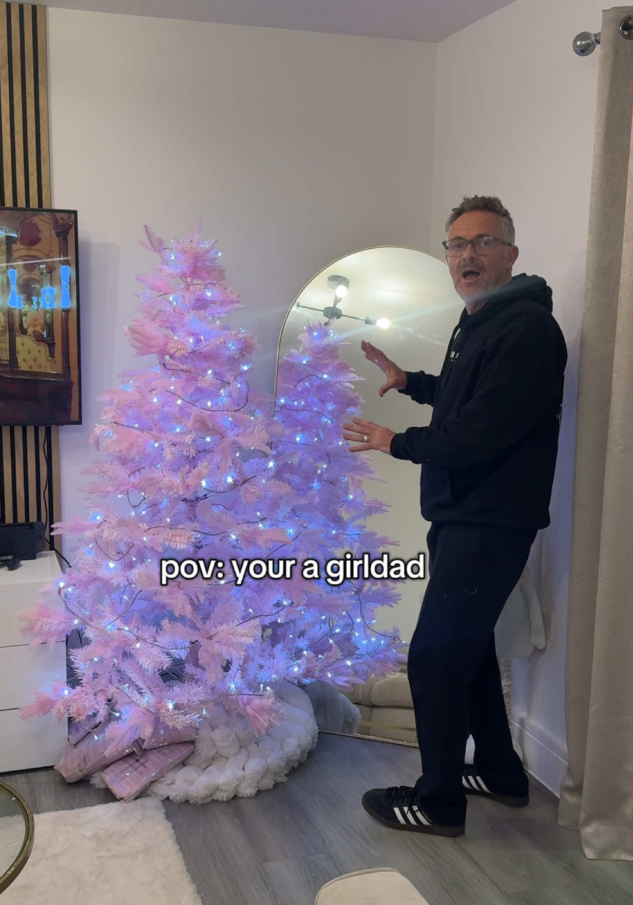 happy december everyone 🎄🎅🏼💖