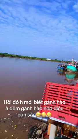 Gần của gành hào