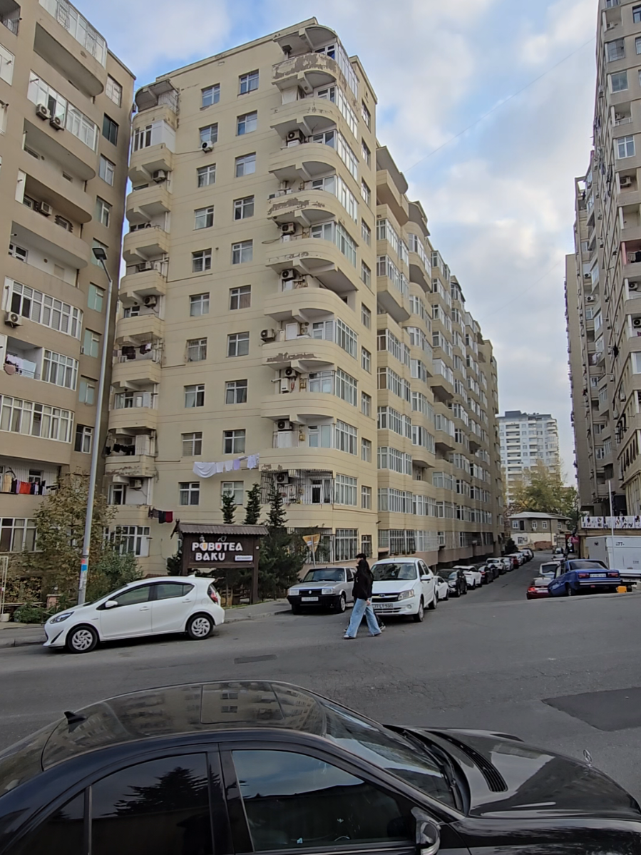 Yeni Yasamal Ləziz House Restoranın arxasında 2/3 düzəlmə 75m² Kupçalı İpotekaya yararlı 12/2 (yaşayışın 1-ci mərtəbəsi) Qiymət 178.000 azn #mənzillərinalqısatqısı #evlərinsatışı #binaevi #yasamal #yeniyasamal 