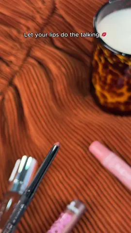 Which sound made you want to reapply your gloss?💫🎧 #essencecosmetics #essence #makeup #asmr #lipproducts 