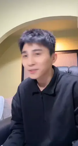 Vào nghe Sơn K hát She Never Cries nè  #SonK #viral #xuhuong 