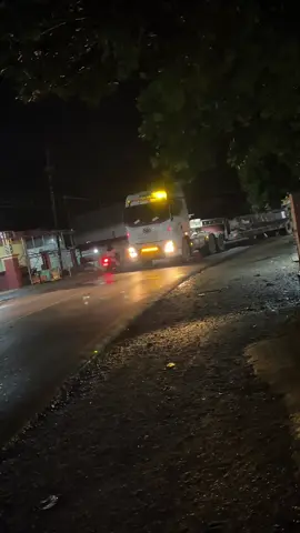 Dapat saweran gaesss💸💰😍@H Roni.New @Alfie @🅼🆄🅰🆁🅰 𝓼𝓮𝓵𝓪𝓷 #truktrailerkalimantan #lintaskalimantan 