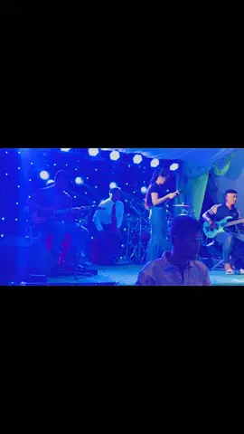 Cô gái khmer có giọng hát thật la hay 🥰🥰#uocdclenxuhuong #ស្រលាញ់ការរាប់អាន🔰🚥🚚🔰 #konkhmer19221 