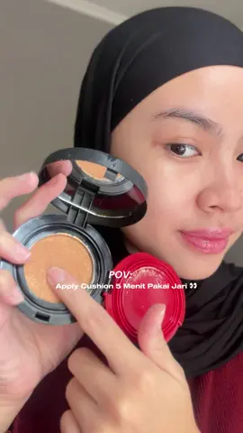 hacks apply cushion pas isinya tinggal sedikit, sat set banget makeup cuma 5 menit! 👀 #omgbeauty #cushionlokal #rekomendasicushion @OMG 