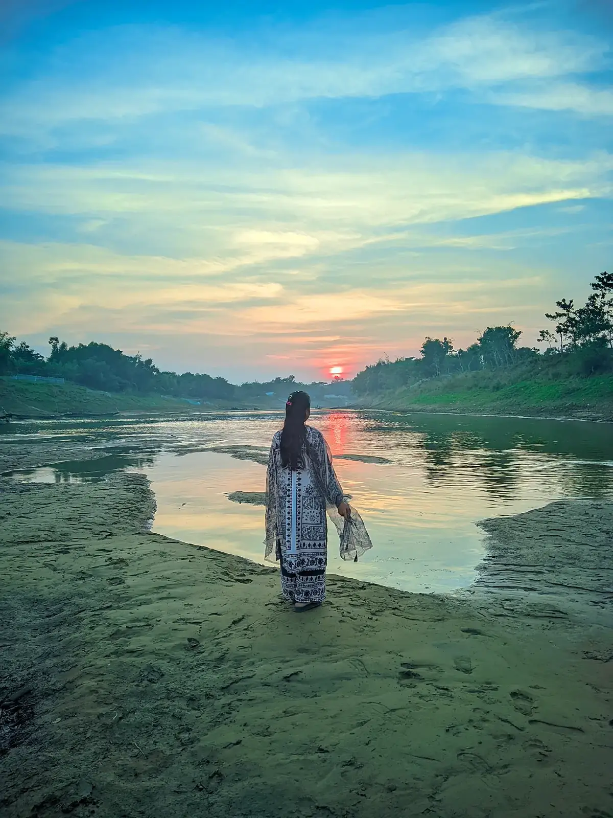 #outfit cowok berwarna 