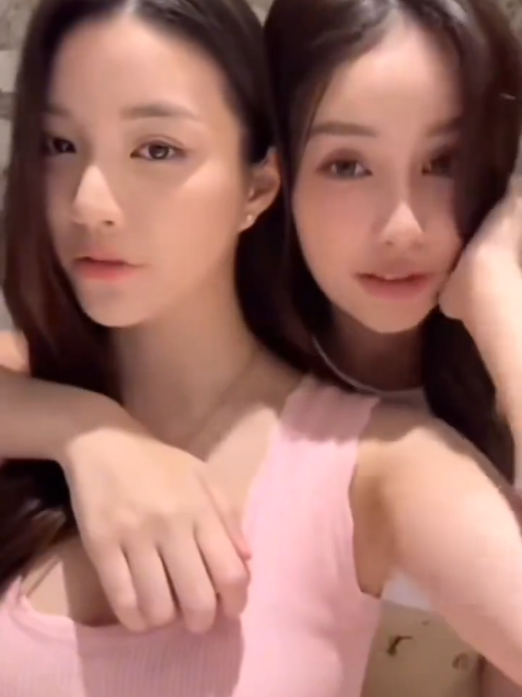 mereka kalo udah saling peluk 🫠🫠❤ #aangelinaass #jaynaangelina #ginnynatnicha #ginjay #alkey 🦙🐒