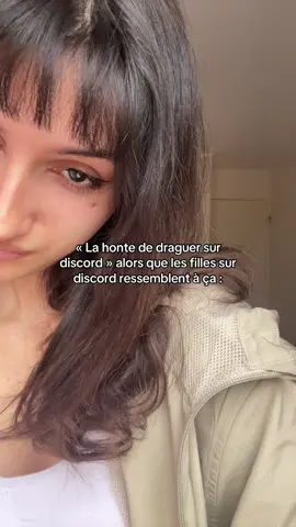 Narcissique ? Que quand je suis moche mais là c’est pas le cas  Dis: tailcr