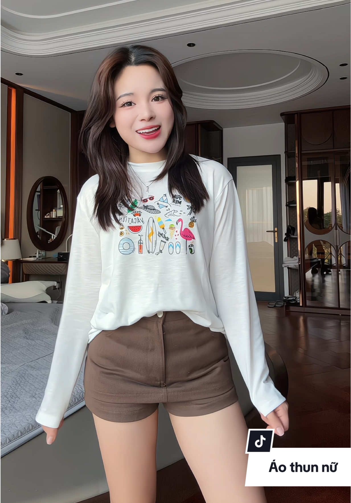 Thiết kế đơn giản thôi mà mặc lên người xinh dã man #aothunnu #aodaitay #aocotton #thoitrangnu #hottrend 