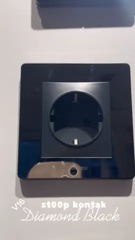 Stop Kontak Diamond Black V16 #stopkontakdinding #stopkontak #saklarlampu #saklarrumahminimalis #saklarmurah
