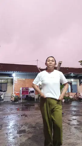 #kpopfyp #kpopers #kpopers #illit #notcuteanymore 