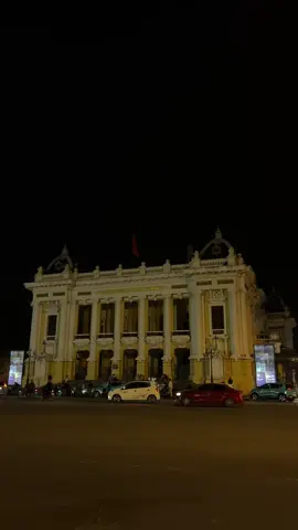 Đôi khi chúng ta cần ẩn đi một thời gian, để tìm lại chính mình sau những ngày tháng lạc lối. Đến khi có tất cả rồi trở lại, tự khắc mọi thứ sẽ trở nên ôn ào thôi.  #langthanghanoi #chill #hanoi #xh #xuhuongtiktok 