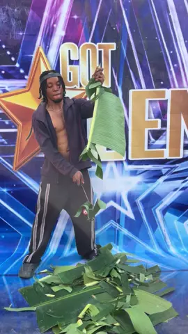 Oh my goodness 😱look how 590 years old poor mama turned to this green leaf on got talent #amricangottalent #britainsgottalent #simoncowell #sofiavergara #sofia  