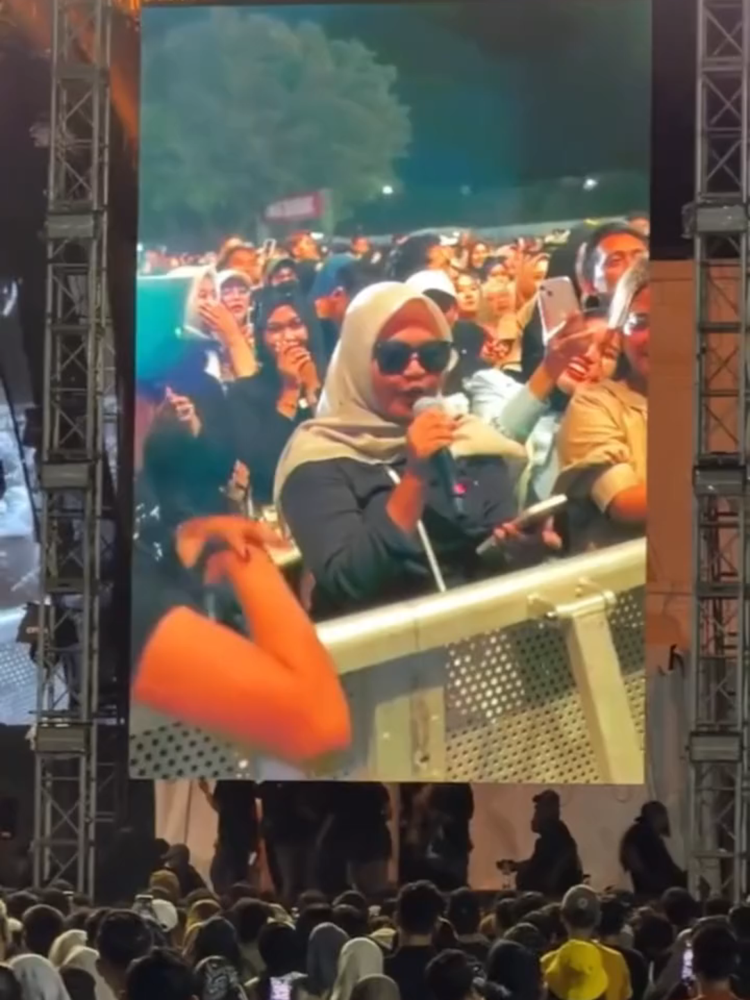 🫠 #fyp #4u #masukberanda #kulipabrik