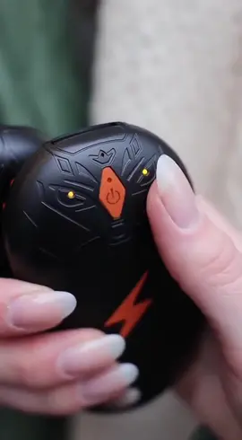 Stay warm wherever you go! ❄️🔥 These rechargeable hand warmers fit right in your pocket! #WinterEssentials #PortableHeat #BlackFriday #TikTokMadeMeBuyIt #StayCozy