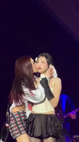 chiyeon always😭🤏🏻 #chiquita #ahyeon #babymonster #베이비몬스터 #fyp baemon fan concert in tokyo