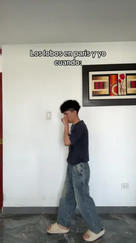 #loboenparis #hombrelobo #viral 