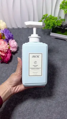 Chân ái cho các nàng da dầu tóc nhanh bết, gãy rụng nhiều #daugoi #daugoijkck #jkck #daugoikiemdau #chamsoctoc  @Tiệm nhà Chip☘️  @Tiệm nhà Chip☘️  @Tiệm nhà Chip☘️ 