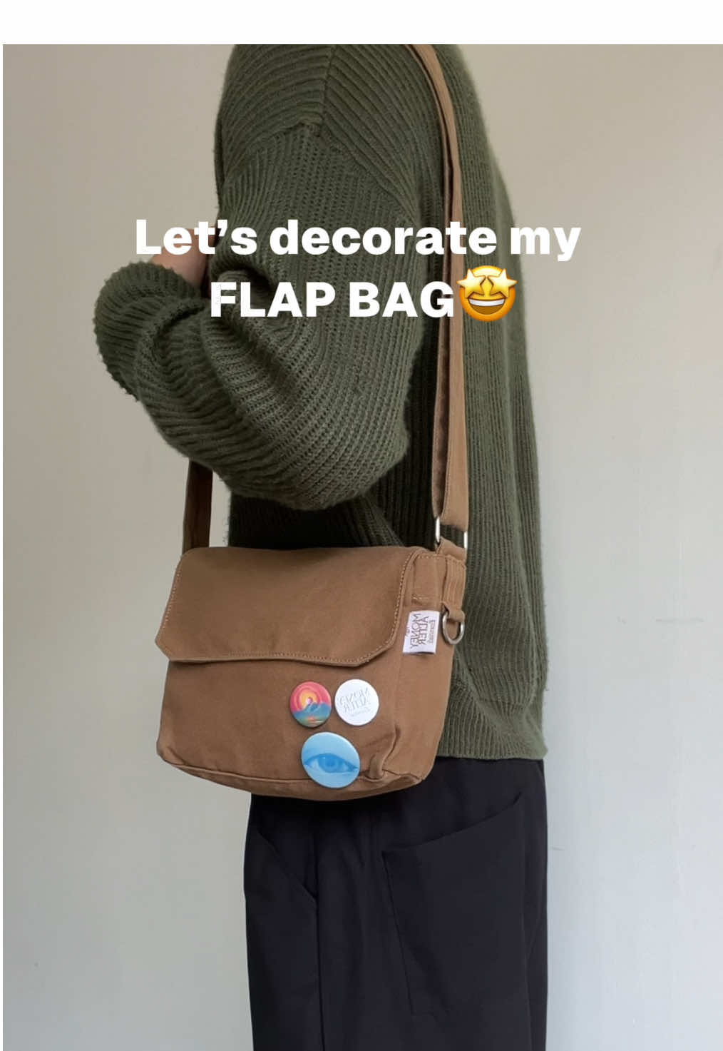 Decorating my Flap Bag today🙆🏼‍♂️✨ #moneyalter #moneyalteressentials #bag #slingbag #canvasbag 