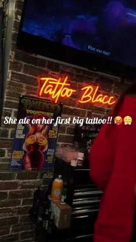 🎨🎨💉💉💉 “Sexy, soft and 🔥🔥!! 🩸🌹 She went crazy for her first BIG tattoo!! Booking info in bio, follow for the next masterpiece. .” THIS IS MY ONLY PAGE!!! #tattooartist #tattootok #houstontattooartist #backpiecetattoo 