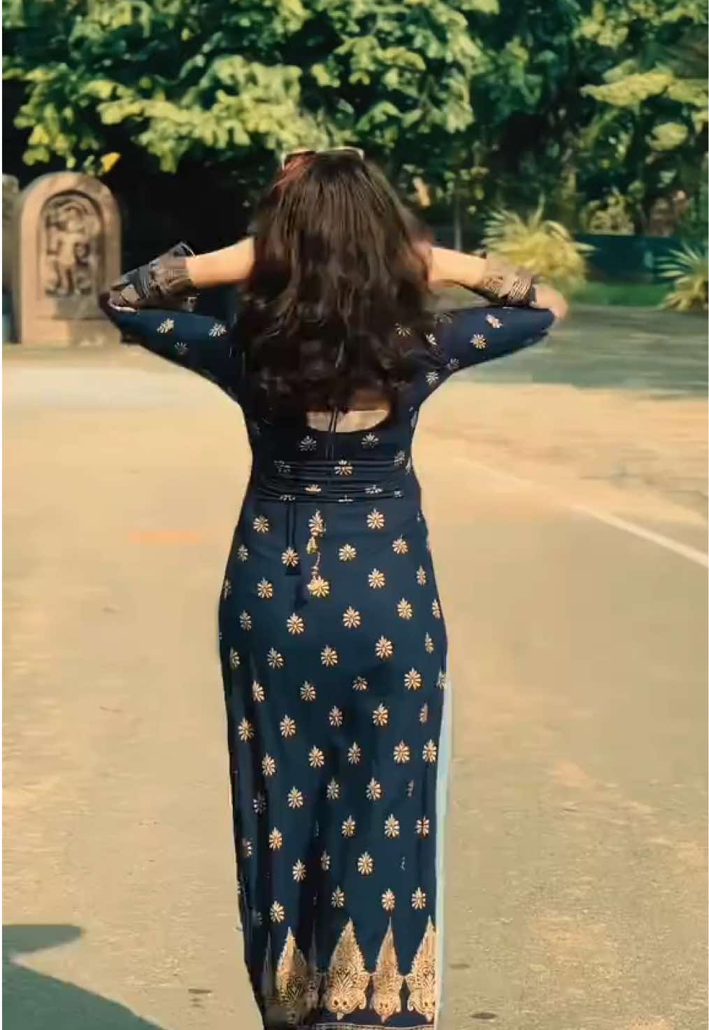 Tik tok එකෙ කැමතිම කෙනා mention කරලා අහන්න සෙල්ලකතරගම යමුද කියලා!🌝🤭💕#foryoupage#fyppviralllシ